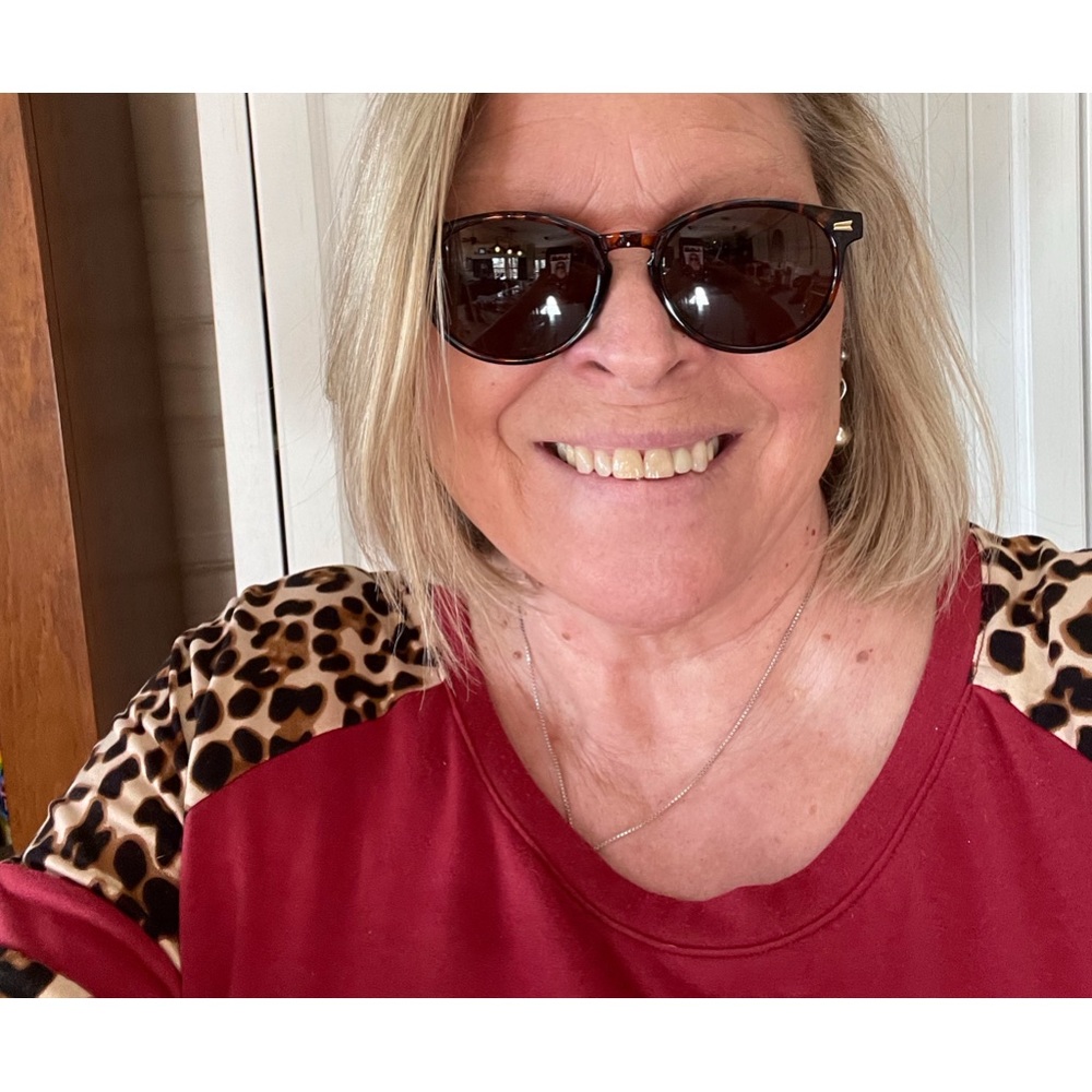 Meet your Posher, Cindy